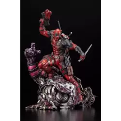 Deadpool Fine Art Statue Signature Series (the Kucharek Brothers)