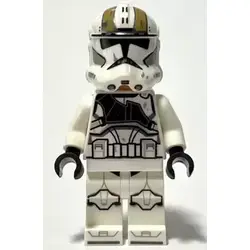 Clone Trooper Gunner (Phase 2) - Dirt Stains, Nougat Head, Helmet with Holes