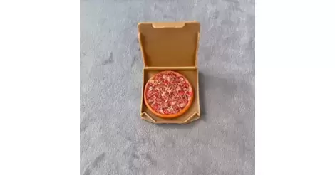 Original Pan Supreme Pizza - Foodie Mini Brands Series 2 action figure