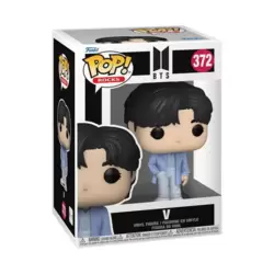 Funko Pop! BTS 7-Pack V, Suga, Jin, Jung Kook, RM, Jimin & J-Hope B&N  Exclusive