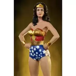 Wonder Woman Lynda Carter - Art Scale