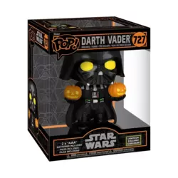 Star Wars - Darth Vader Lights Up