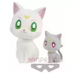 Sailor Moon - Artemis & Diana