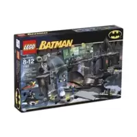 Batman The Batcave – The Penguin and Mr. Freeze