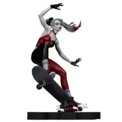 Harley Quinn: Red White & Black - Harley Quinn By Ivan Tao (resin)