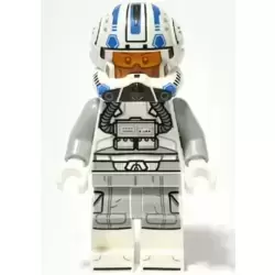 Clone Trooper Pilot Captain Jag (Phase 2) - Light Bluish Gray Arms (75402)