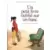Un petit livre oublié sur un banc